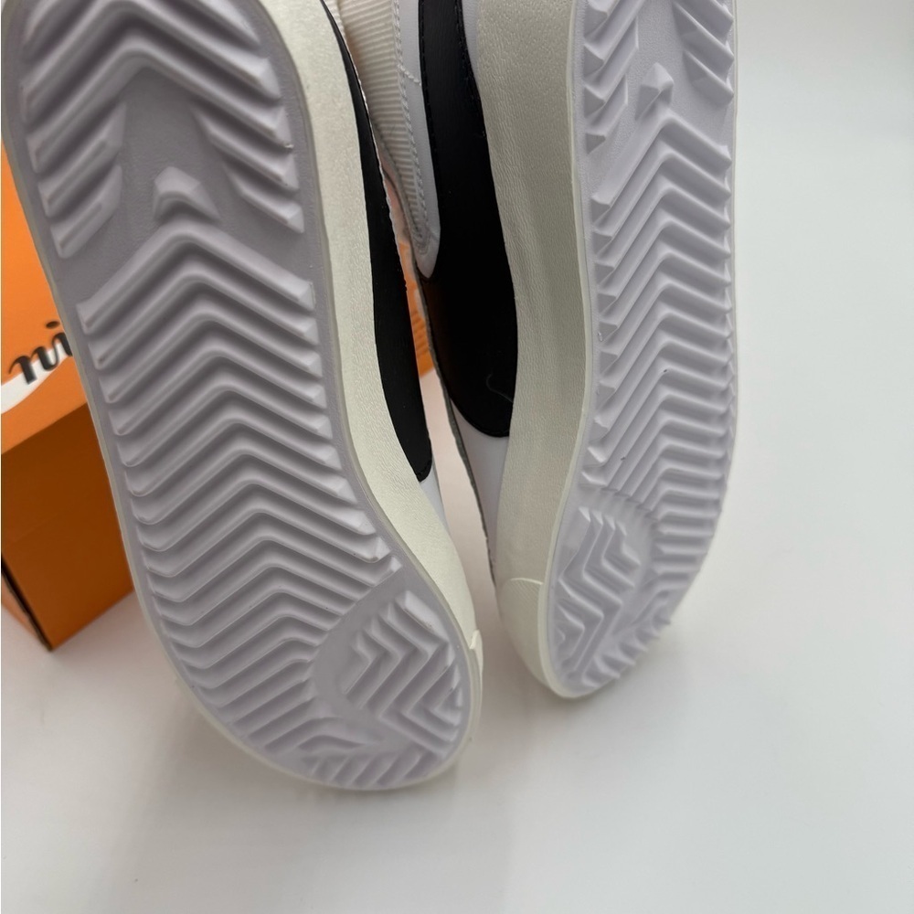 Men’s Nike Blazer Mid 77 Jumbo White Black Size 11 DD3111-100. Unworn With Box. - Picture 8 of 8